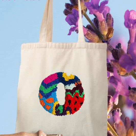 13/06-Letra Tote bag Punch Needle