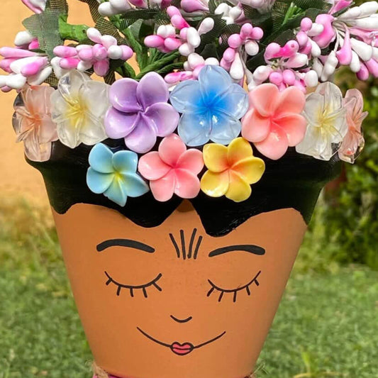 21/06 Maceta Frida