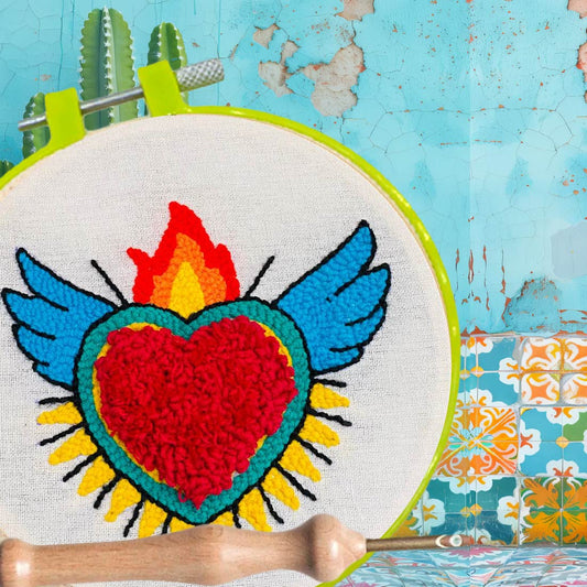 13/06-Corazón Punch Needle